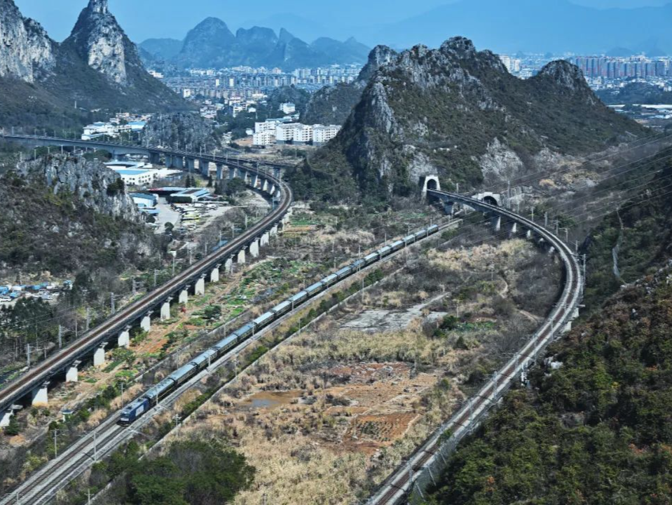 累计亏损10亿元，桂林旅游怎么了？