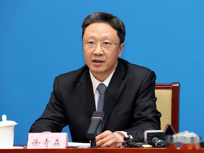 徐青森任教育部副部长，袭艳春任新华社副社长