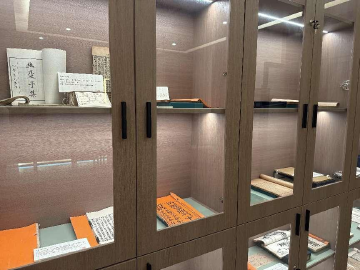 凭典籍承文脉，以初心润南园——南园街道“4・23” 世界读书日古籍文献特展启幕
