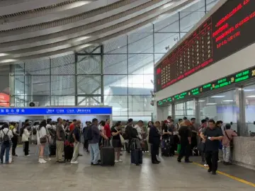 “五一”期间，深圳加开超200趟夜间高铁！