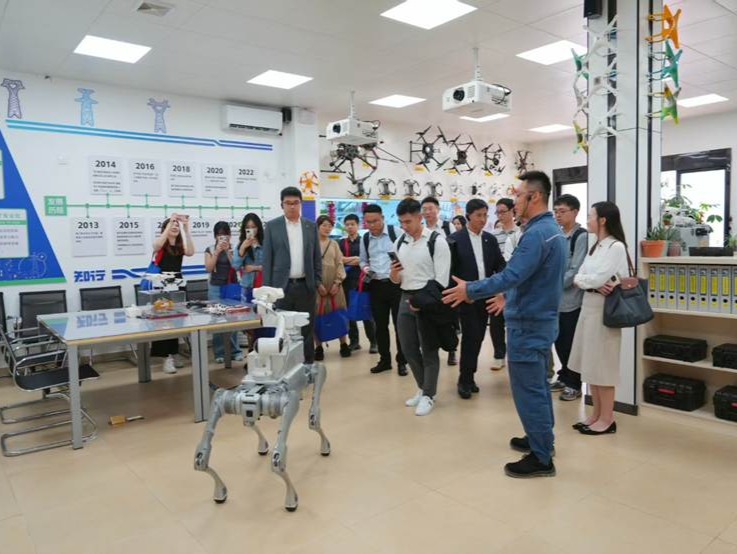 “绿电同行 青创未来” 深港青年绿色能源研学行活动圆满举办