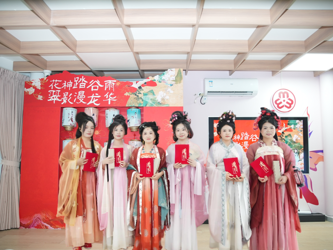 龙华区妇联打造妇女儿童特色服务阵地 让传统文化在龙华河碧道 “活” 起来