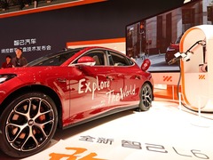 更新、更远、“更懂你”，中国汽车加速“矩阵”出海