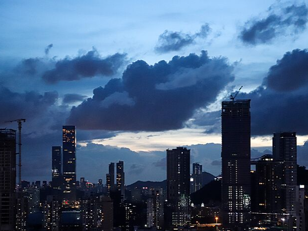 一朵云很重也很轻｜人文天地·南海潮