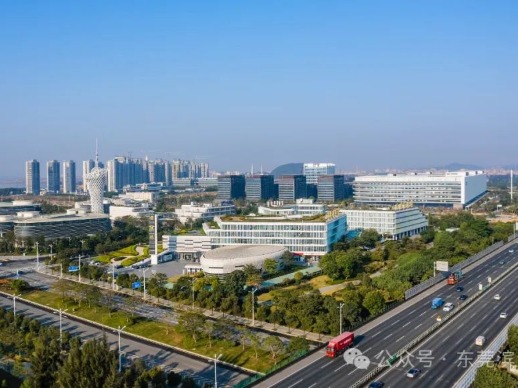 两大优质项目落地！东莞滨海湾抢滩人形机器人千亿赛道