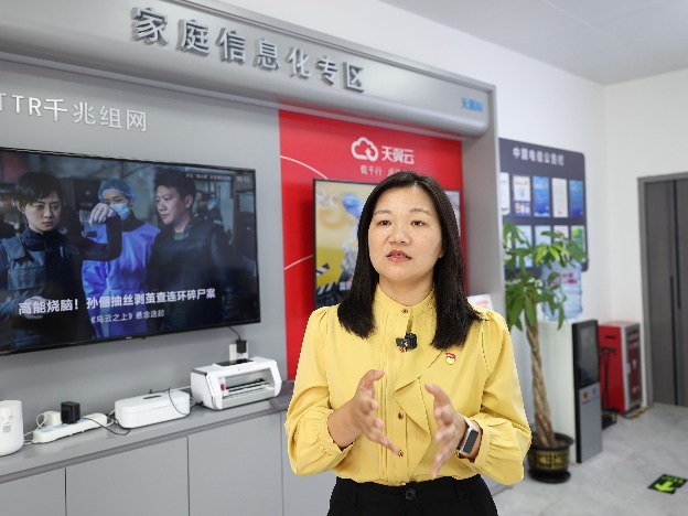 致敬劳动者|张健霞：从个人到带队成长，做让群众满意的“通讯兵”