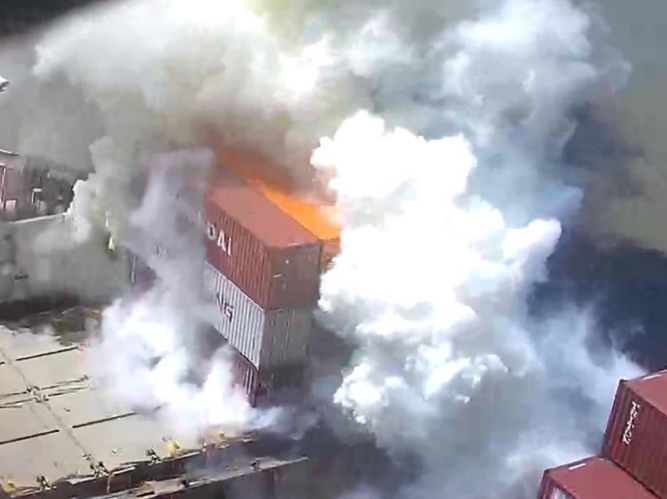 宁波北仑码头货轮火灾爆炸事故调查报告公布：危险货物热失控导致