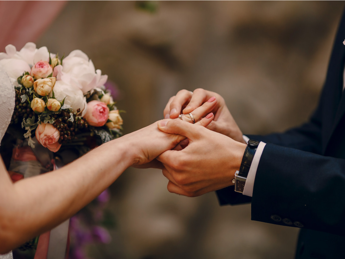 初婚最高奖4万！多地宣布发钱奖励结婚，但这种情况，钱要被追回......
