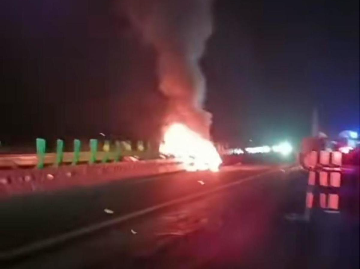 （待补充）小米SU7高速上碰撞起火致司乘伤亡？客服称“已成立专门工作小组” 