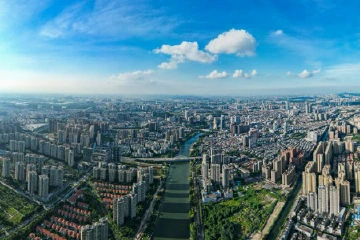 清明假期首日，郭文海检查安全稳定和森林防火工作