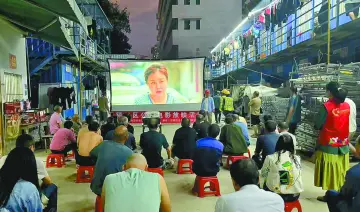 晶报特别报道 | 光影里的城市温度：三年近2000场“星光电影”，温暖着夜幕下的福田