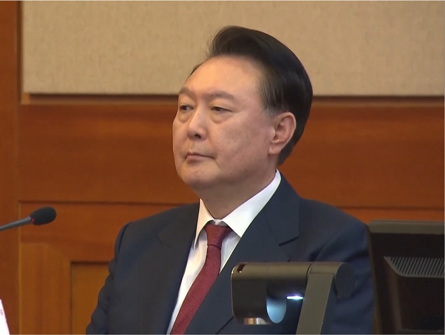韩国首尔中央地方法院就尹锡悦涉内乱罪举行第二次庭审