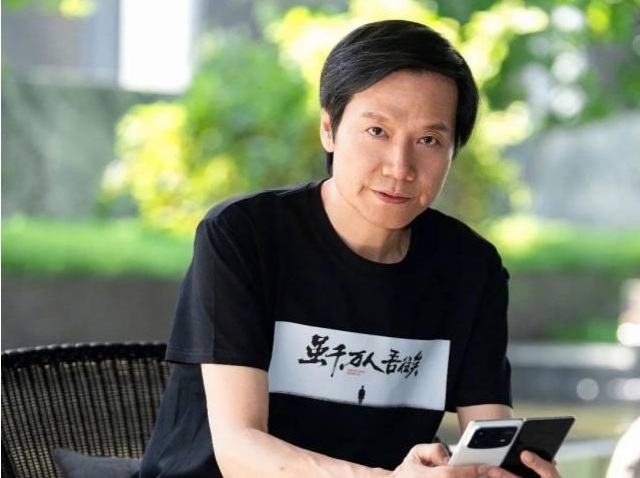 雷军停更4天后发声！小米众高管表态