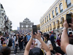 入境旅客创新高 “五一”假期感受澳门之美 