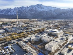 新华全媒头条丨群英聚天山 携手筑梦想——新时代青年扎根新疆建功立业观察（1）