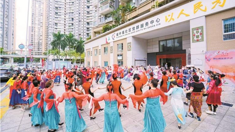 新安福中福社区文艺汇演热闹非凡