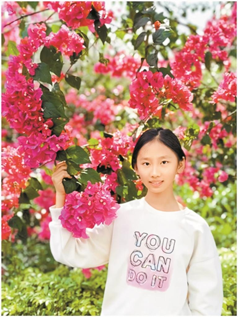 少年｜路边的簕杜鹃