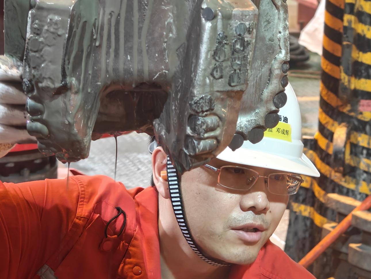 广东省劳动模范邓成辉：他在中国首次将二氧化碳封存海底