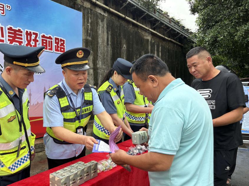 爱路护路！广佛高速推动“路政宣传月”见行见效