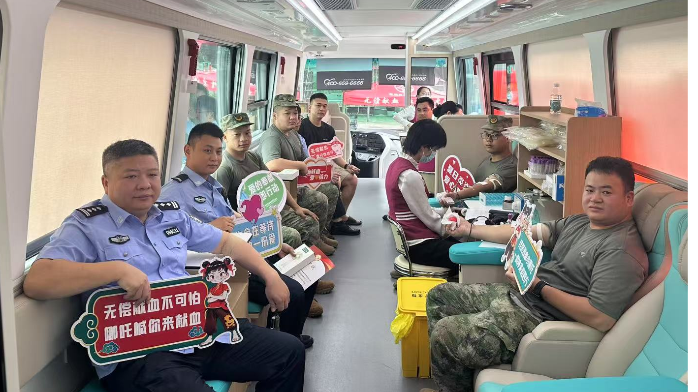 石岩街道：联动献热血，共筑生命“爱心桥”