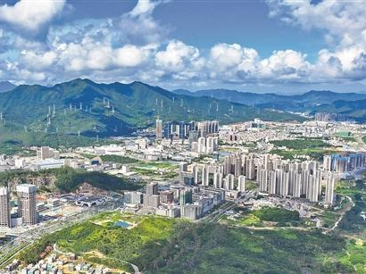 深汕特别合作区组织机关、街道、村、社区党员干部收听收看“南粤党员大讲堂”