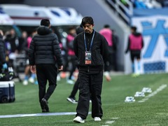 长春亚泰主帅谢晖离任