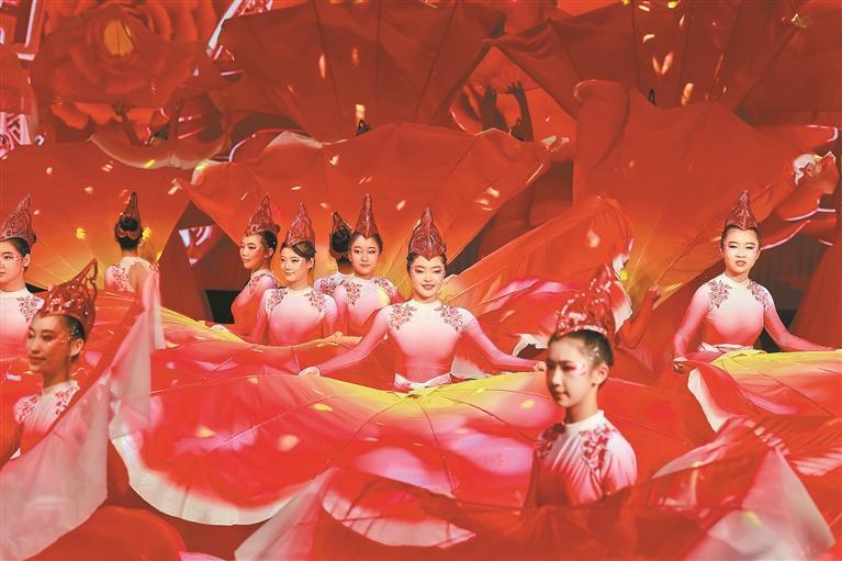 团体操表演、管乐合奏、体育串烧…… 中澳实验学校嘉年华活动精彩无限