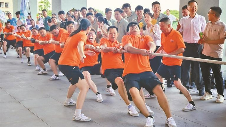 宝投集团举办系列活动庆祝建党104周年