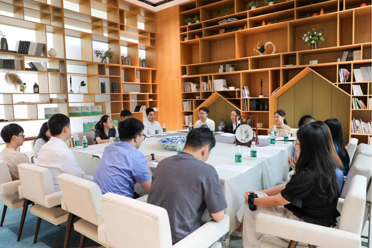 书香法韵润青春，深汕法院联合多部门开展读书交流活动