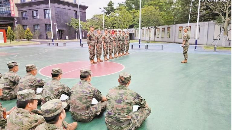 严把“入口关” 锻造过硬施教队伍 福城街道推进学生军训教官队伍建设