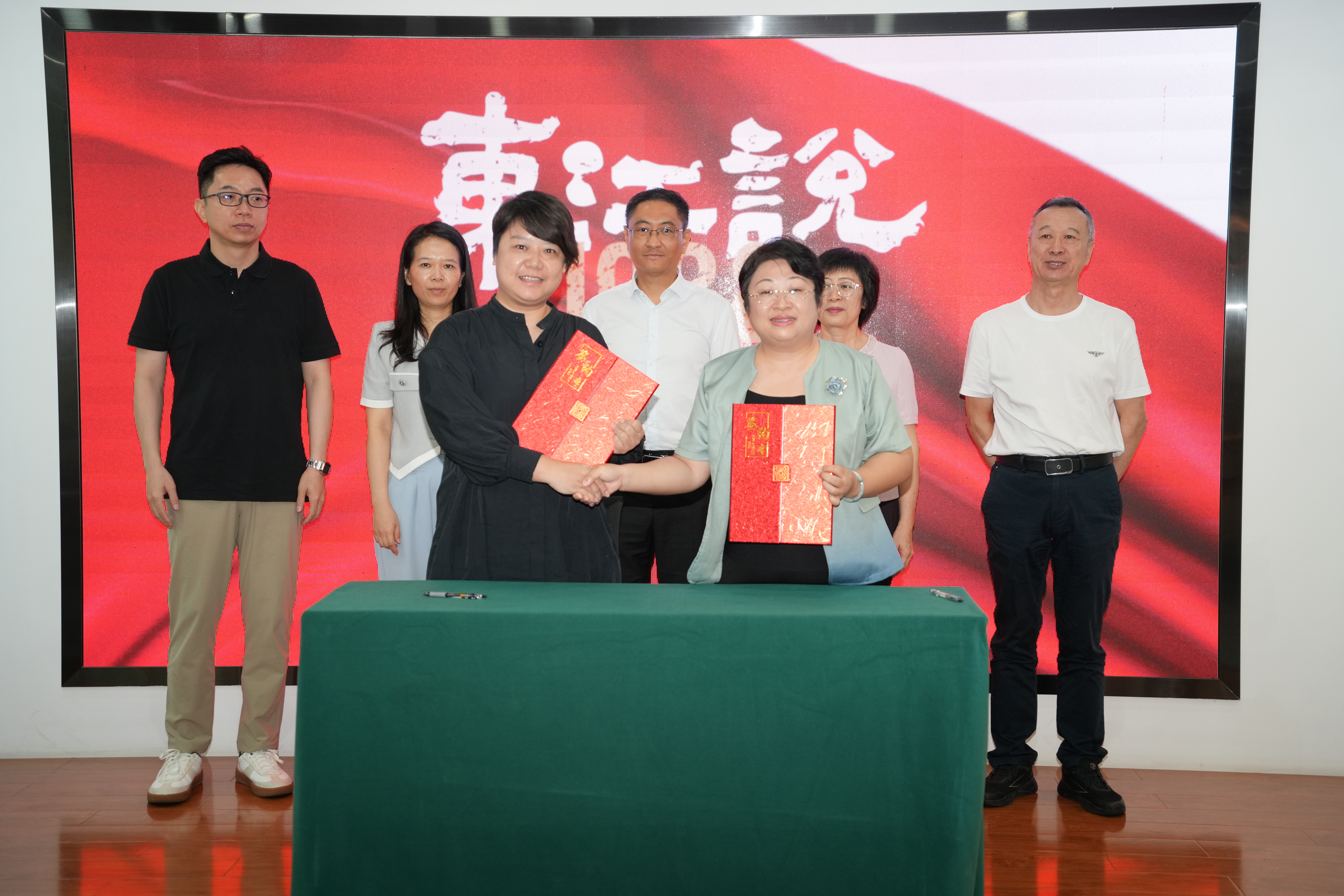 进入创排阶段！东莞原创音乐剧《东江说1938》完成签约