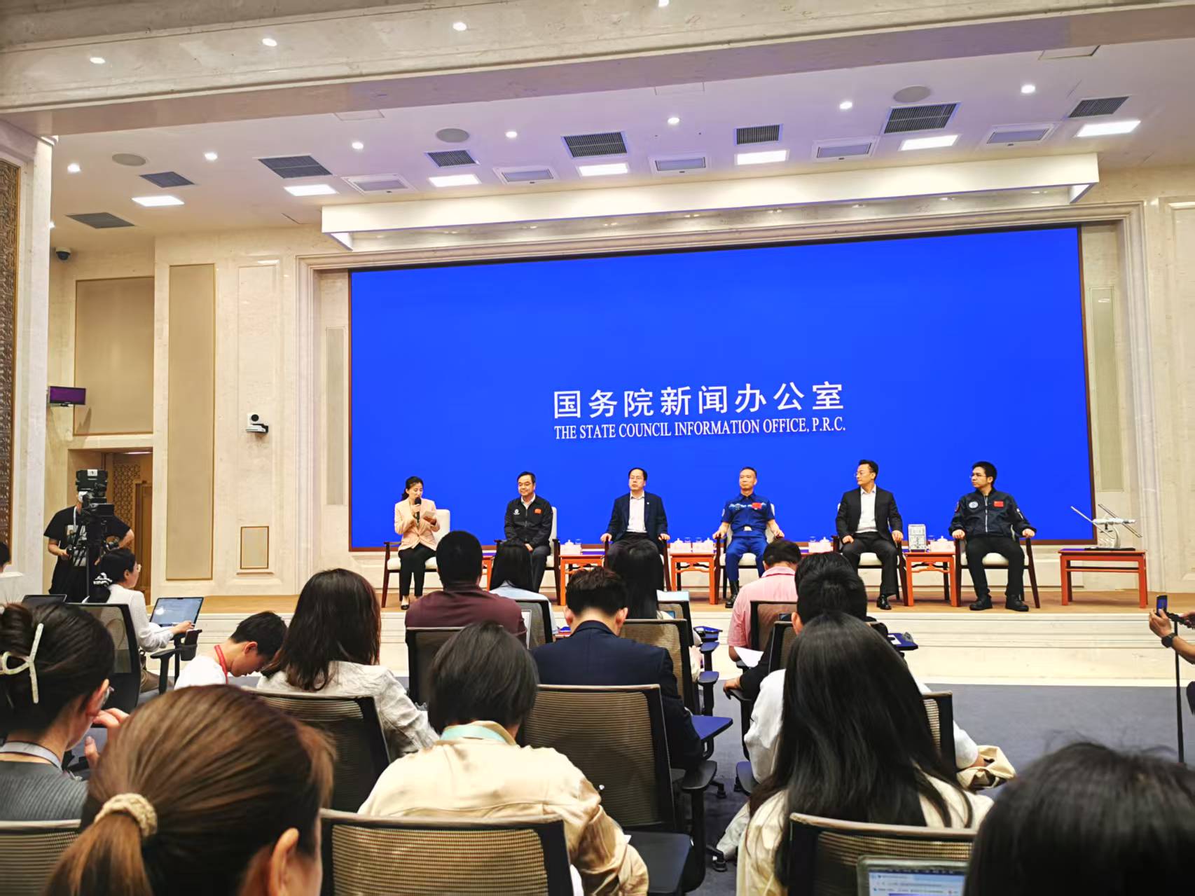 我国将研制并择机发射空间站扩展舱段