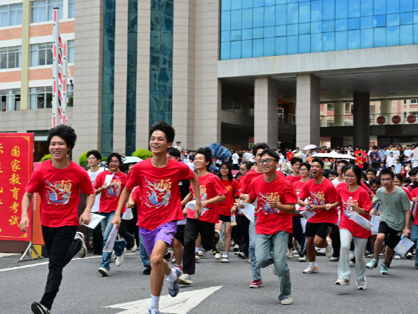 全国31个省份高考分数线均已公布