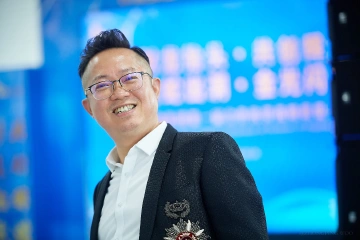 文明之光耀坪山｜黄志强：诚信铸企魂  匠心传大爱