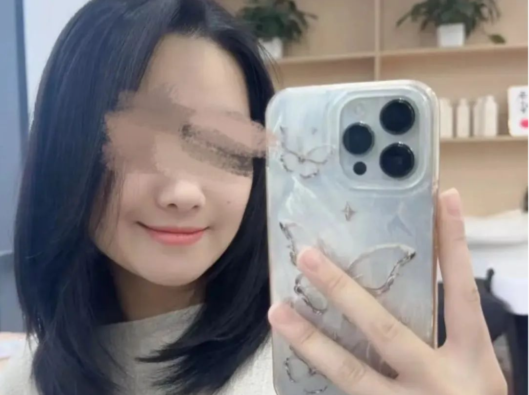 女游客疑被蛇咬伤身亡，医院死亡记录披露：伤口可见“··”咬痕，间距约1cm