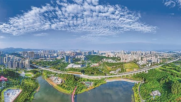 光明区领导接受深圳特区报采访时表示：以综合改革试点激发世界一流科学城创新动能