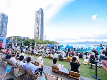 一日品百戏，第八届“南山杯”全国曲艺新人新作展演举行