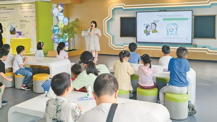 端午节期间宝安为市民送上“文化大餐”