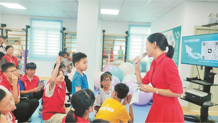 新桥团工委（志联）与万丰医院联合举办青少年脊柱健康关爱行动