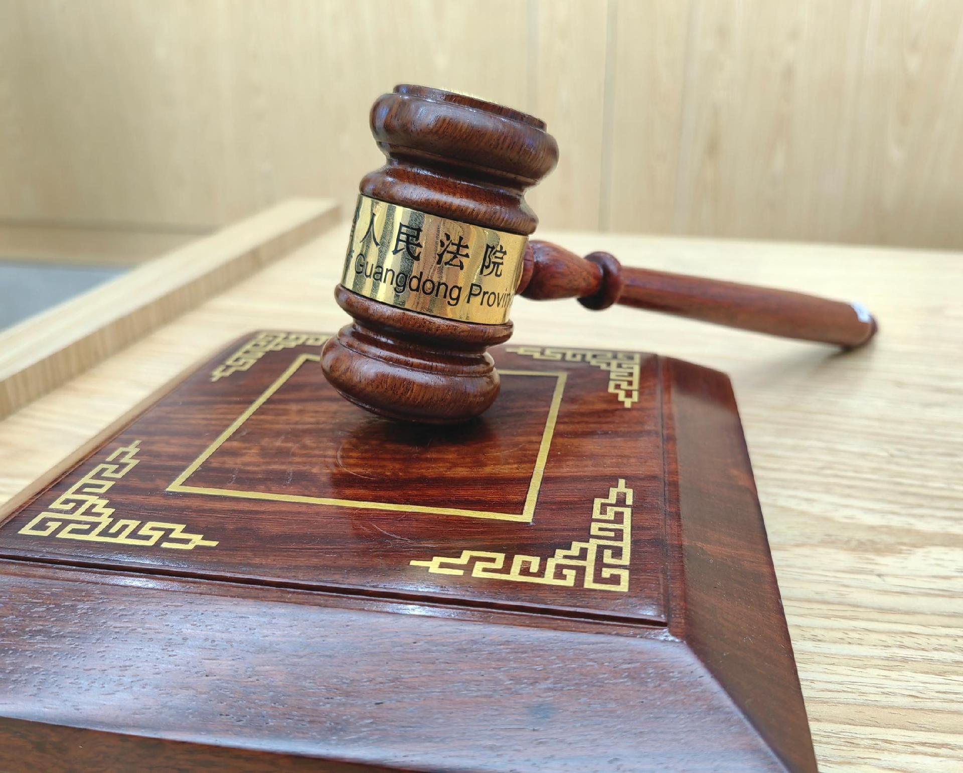 多次冒名刷医保卡买药再转卖牟利，倒卖者和收购者均被判刑