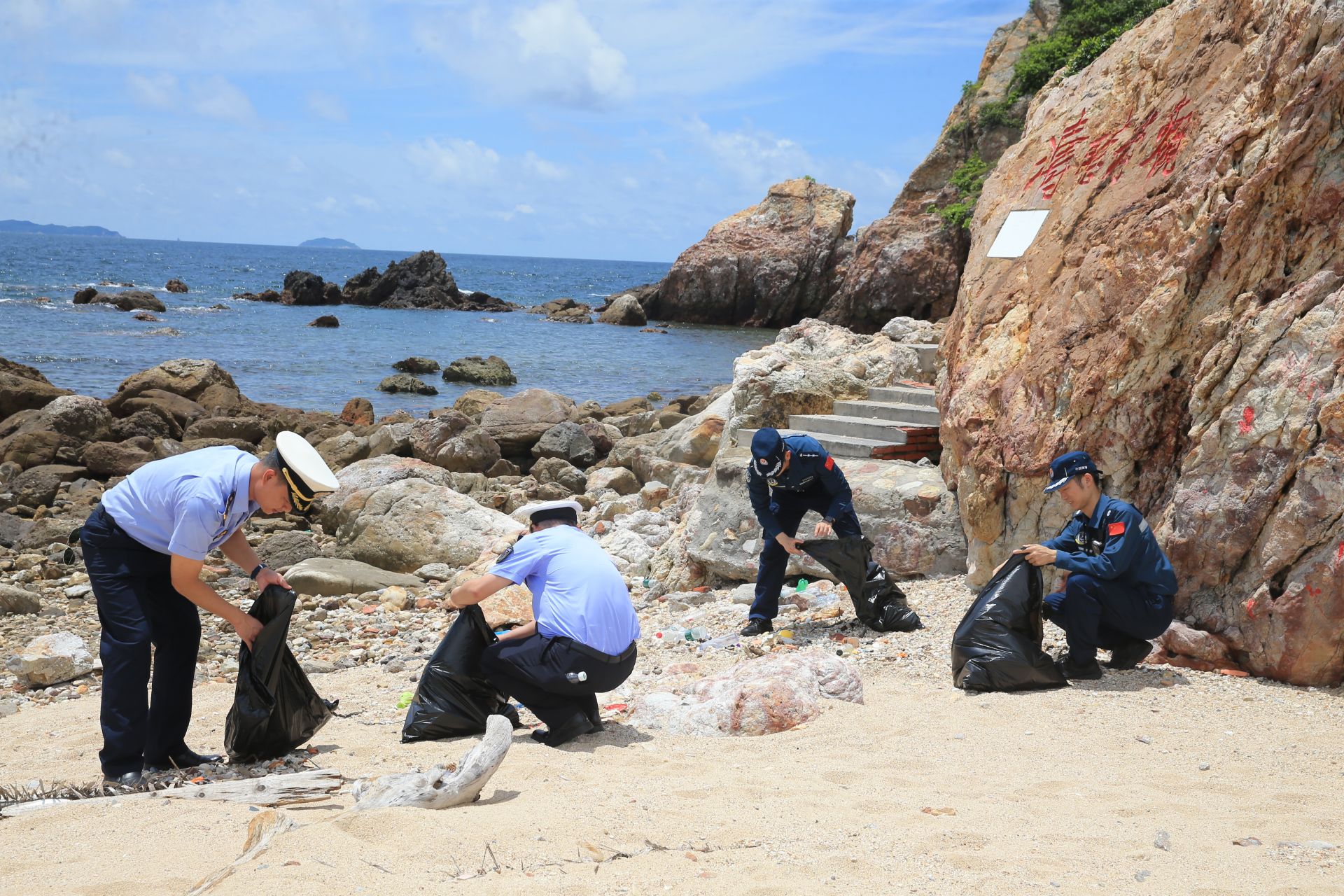 海岛保护专项执法行动展开 进行实地踏查与生态维护