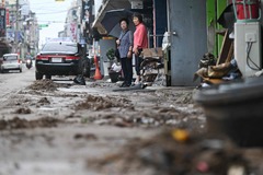 （外代一线）（9）韩国局部遭遇强降雨