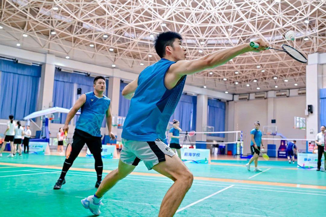 南山二外（集团）2025年教职工羽毛球邀请赛落幕