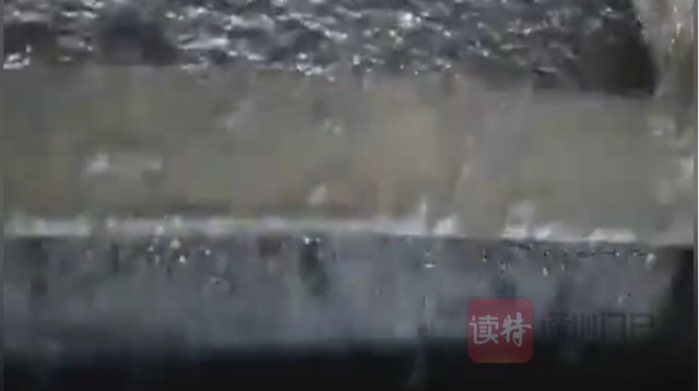 专家称溺亡大学生或吸入化学药剂窒息