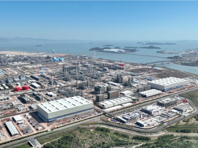 中国引力持续增强 首个美企在华独资重大石化项目在粤投产