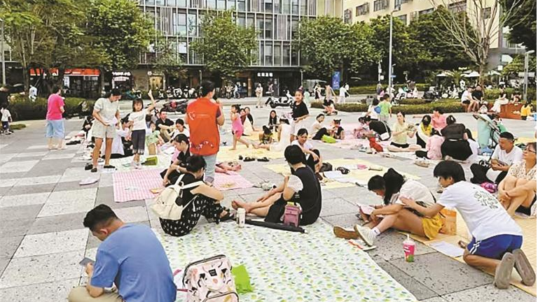 福永社区亲子阅读感受文化魅力