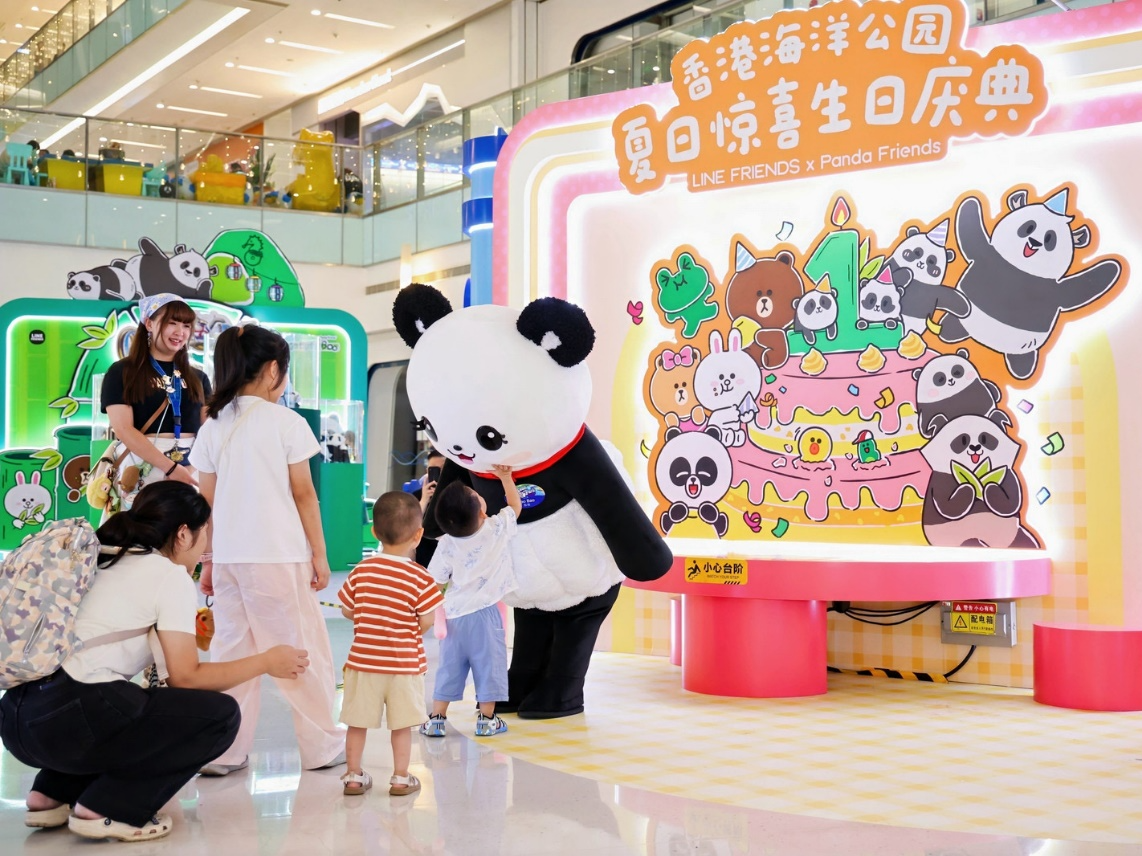 趣味海洋主题展、人气IP互动……深圳世纪汇掀起潮玩热浪“狂赏季”
