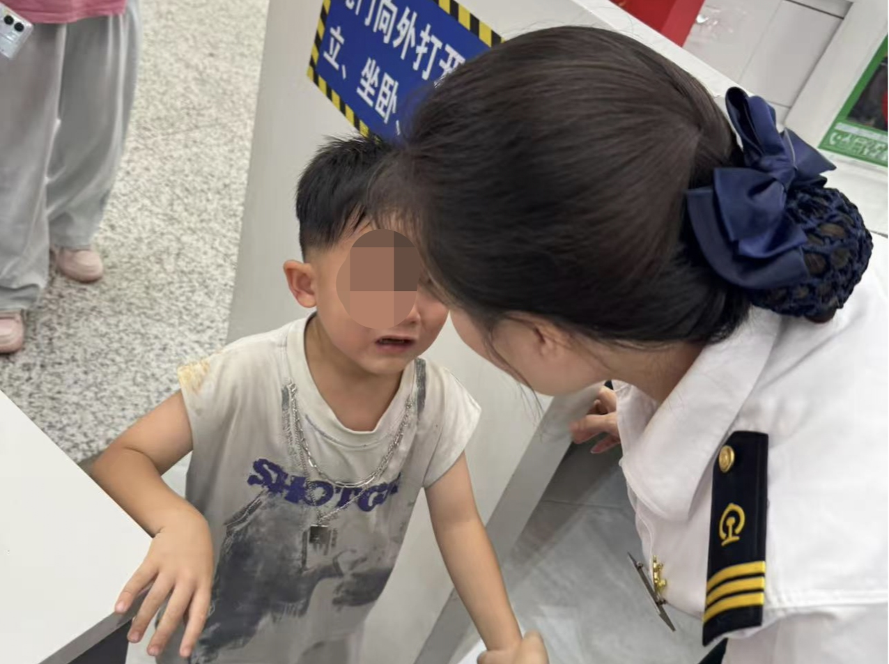 暑运启动17天，深圳北站已帮255个娃找到家长