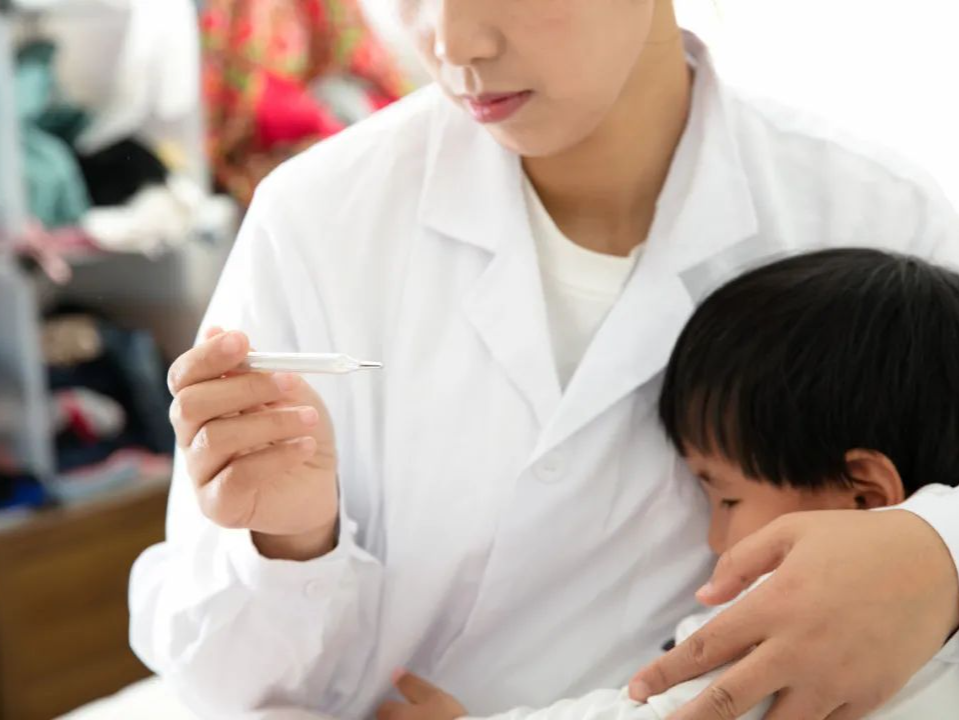 专家科普｜给娃喂退烧药，竟喂出了肝衰竭？ 