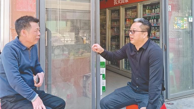 市社保局龙华分局以“四个万家”活动架起党群连心桥